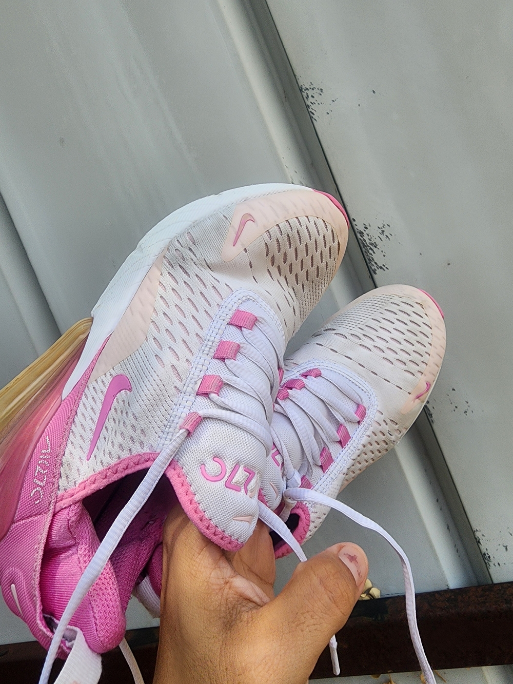Nike Air Max Women’s Pink and White
